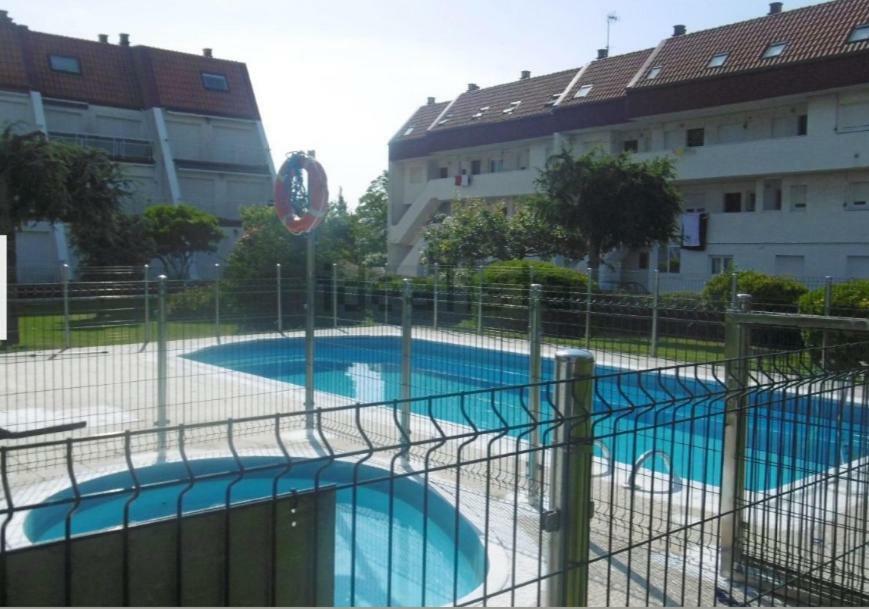 Duplex Con Piscina Muy Cerca De La Playa Apartment Santiuste ภายนอก รูปภาพ